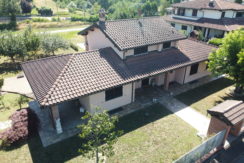 splendida villa libera quattro lati zona residenziale tranquilla