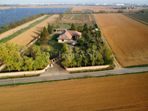 Tortona splendida villa parco piscina